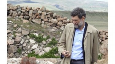 Osman Kavala gerçekten de Elif Shafak’ın söylediği gibi karıncayı incitmeyecek birisi mi?!